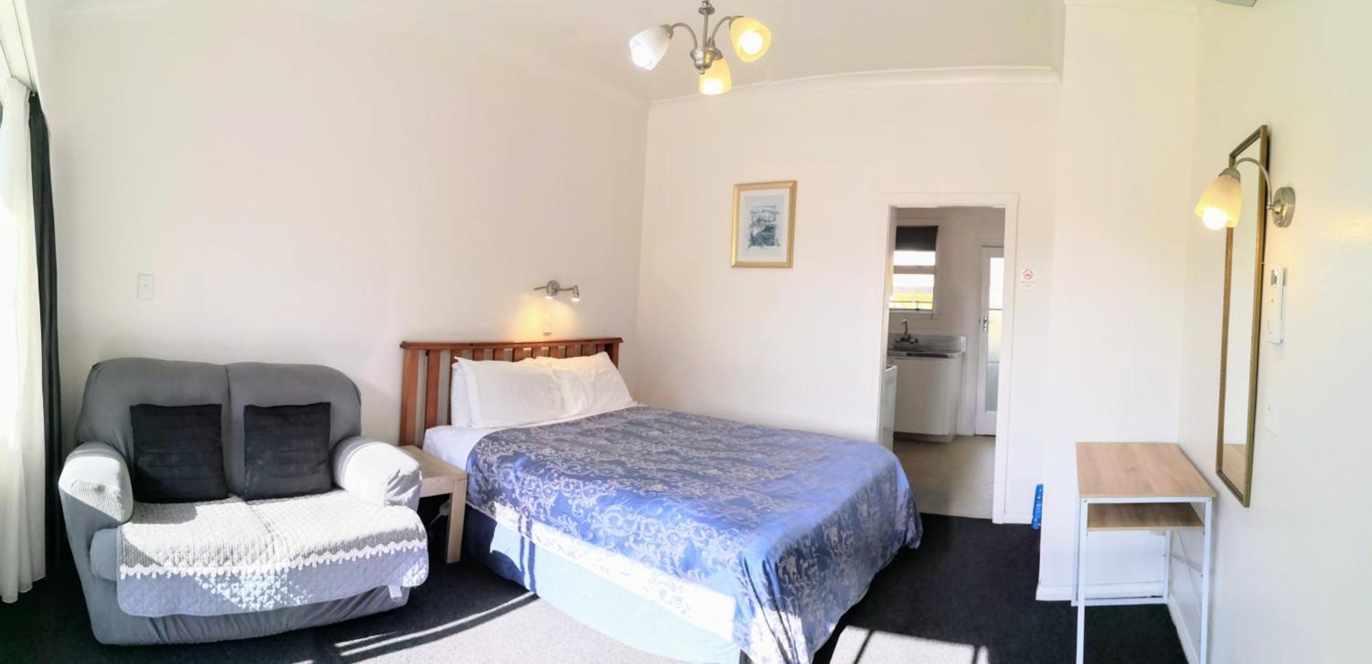 Cambrian Lodge Motel เคมบริดจ์ ภายนอก รูปภาพ