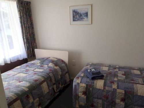 Cambrian Lodge Motel เคมบริดจ์ ภายนอก รูปภาพ